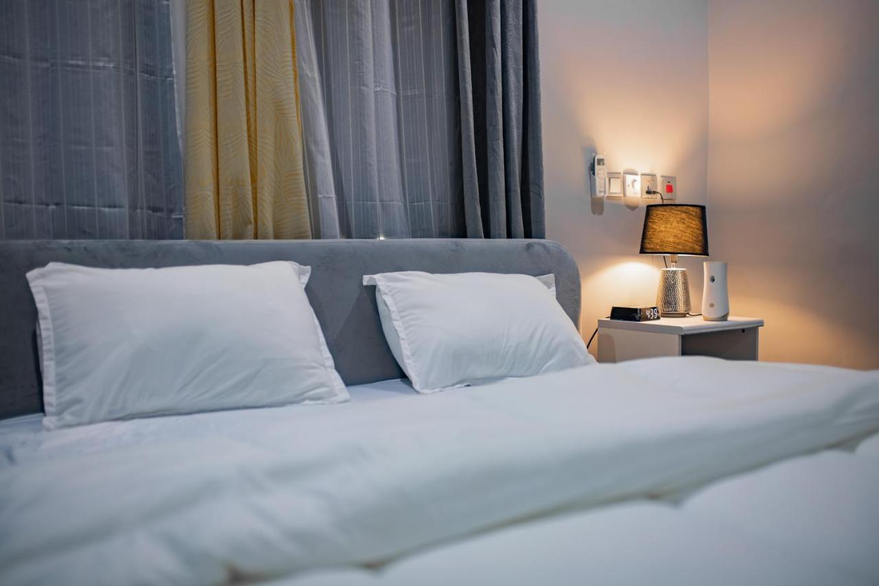 Cloud9 Luxury Apartments Аккра Экстерьер фото