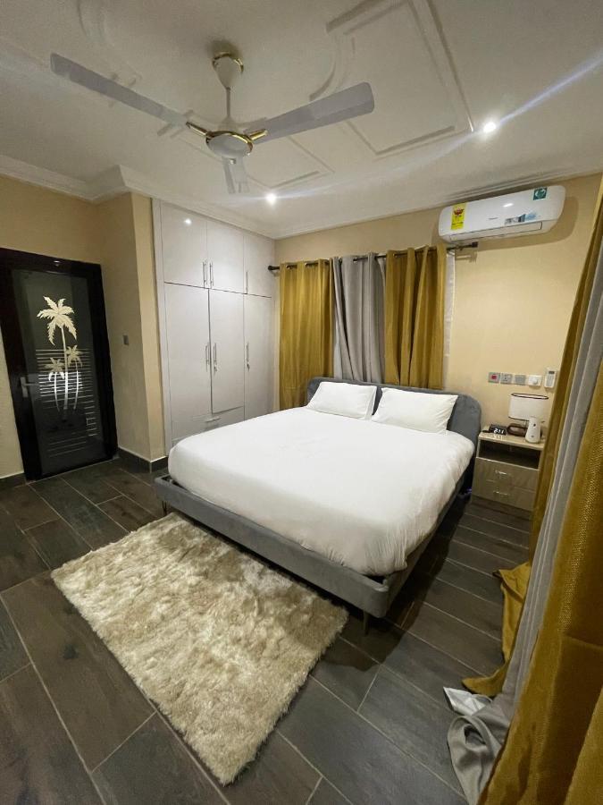 Cloud9 Luxury Apartments Аккра Экстерьер фото